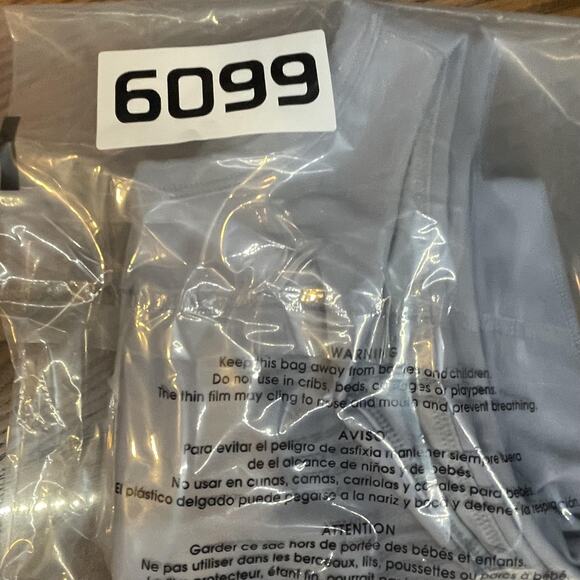 YPB Tank Top Womens Small Gray Cropped Henley Athletic Your Personal Best Gym - Picture 9 of 9